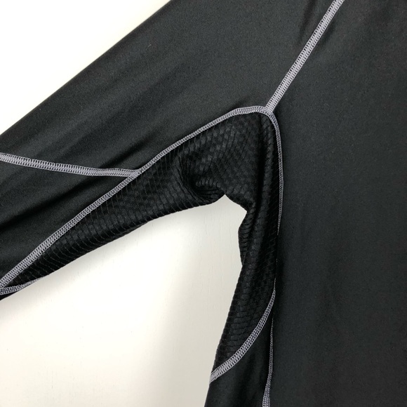 UNDER ARMOUR black quarter zip long sleeve shirt - Picture 6 of 8